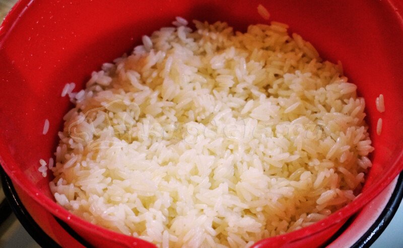 Млинці з мясом і рисом — покроковий рецепт приготування