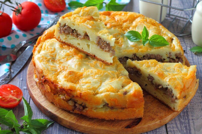 Пиріг з мясом і картоплею в духовці покроковий рецепт