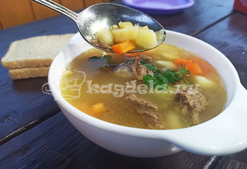 Гороховий суп з яловичиною по класичним рецептом